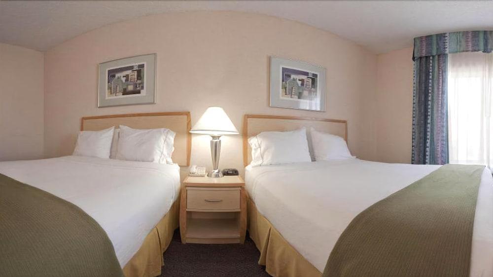 Holiday Inn Express Hotel & Suites San Antonio - Rivercenter Area By Ihg Eksteriør billede