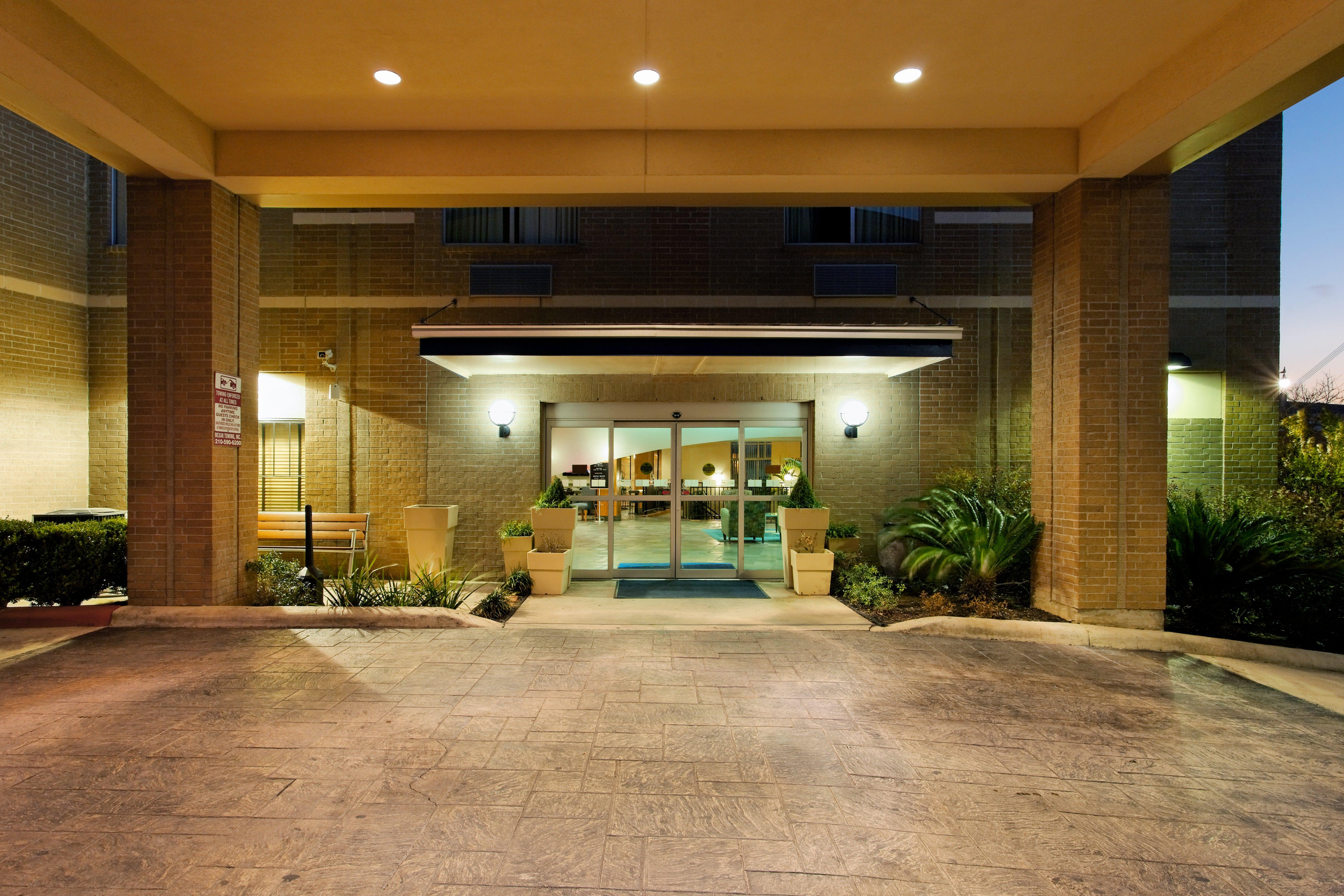 Holiday Inn Express Hotel & Suites San Antonio - Rivercenter Area By Ihg Eksteriør billede