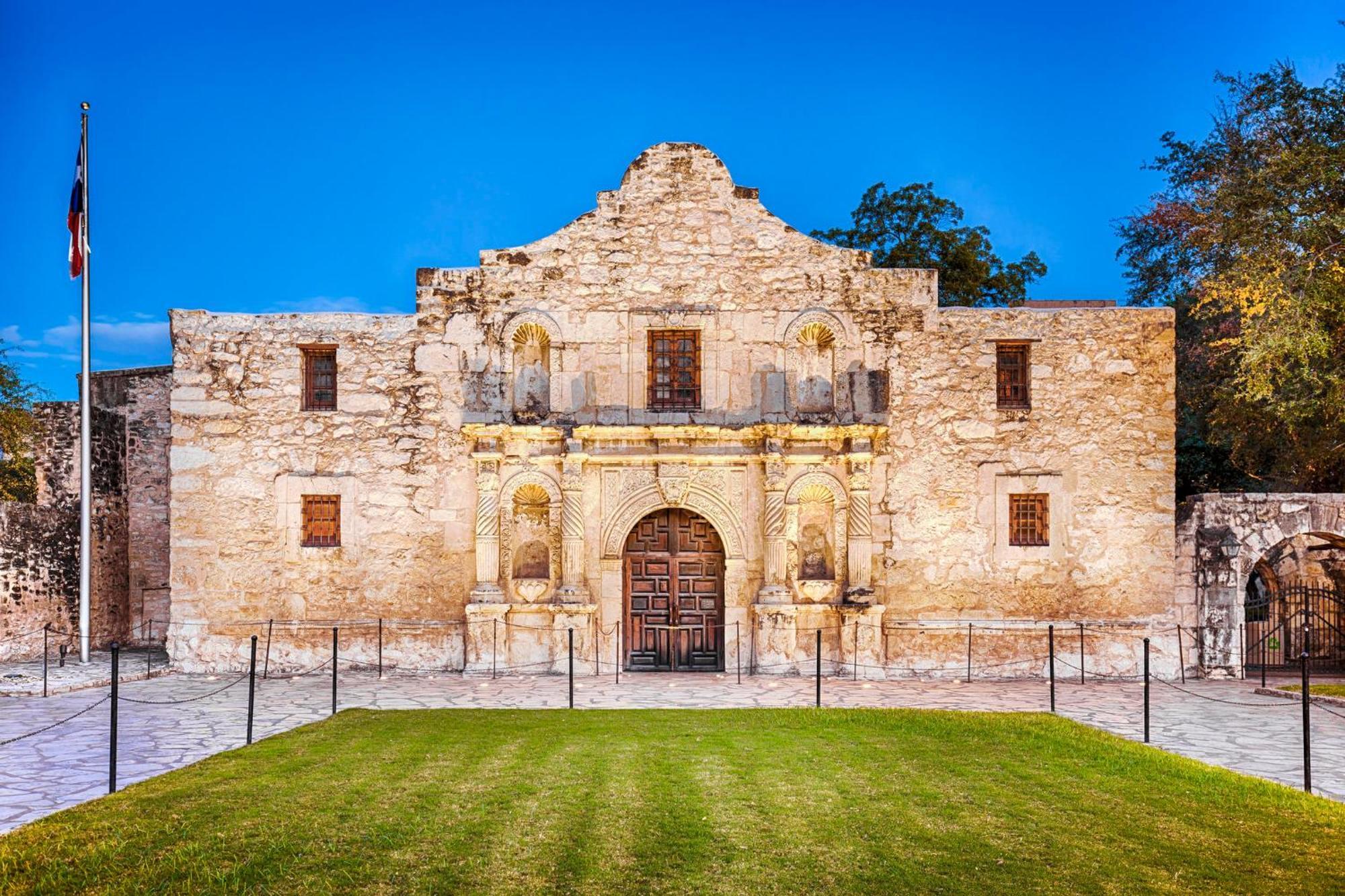 Holiday Inn Express Hotel & Suites San Antonio - Rivercenter Area By Ihg Eksteriør billede