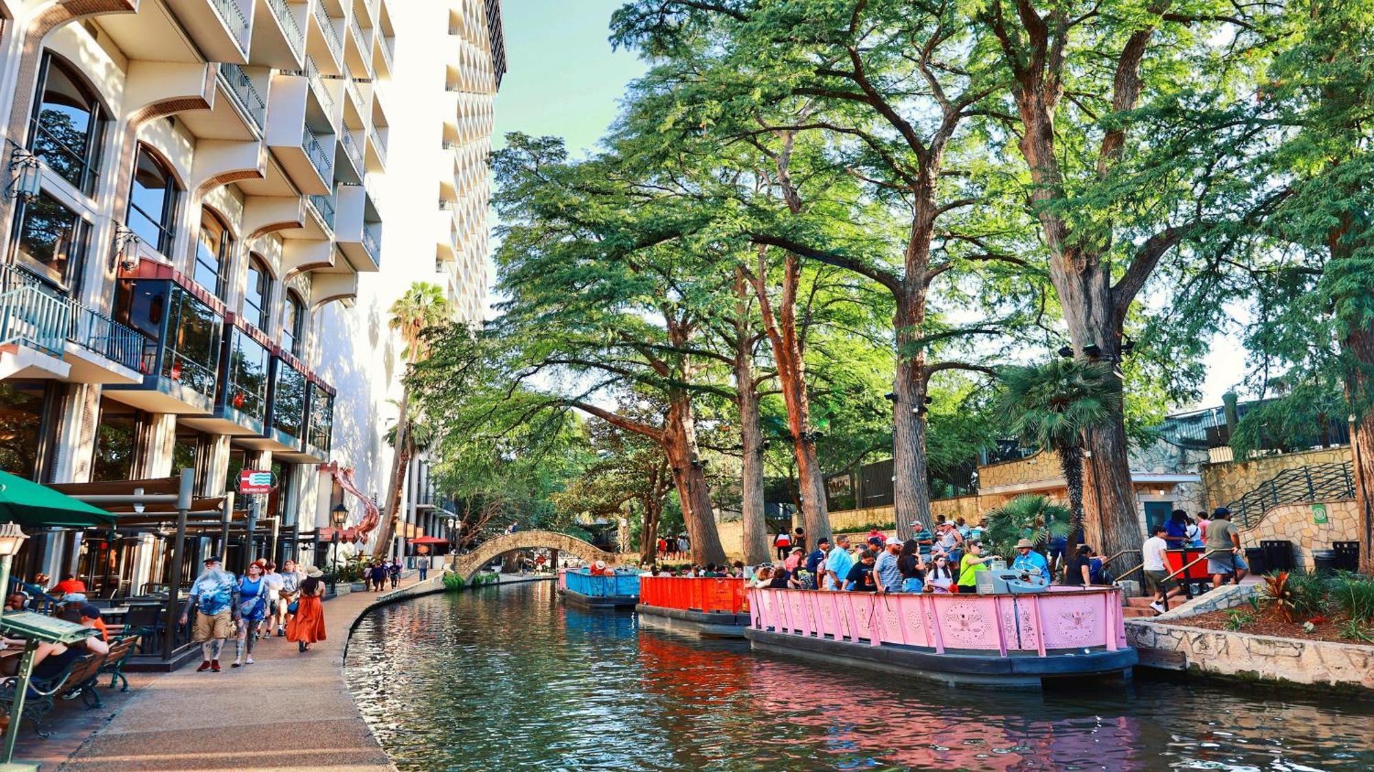Holiday Inn Express Hotel & Suites San Antonio - Rivercenter Area By Ihg Eksteriør billede