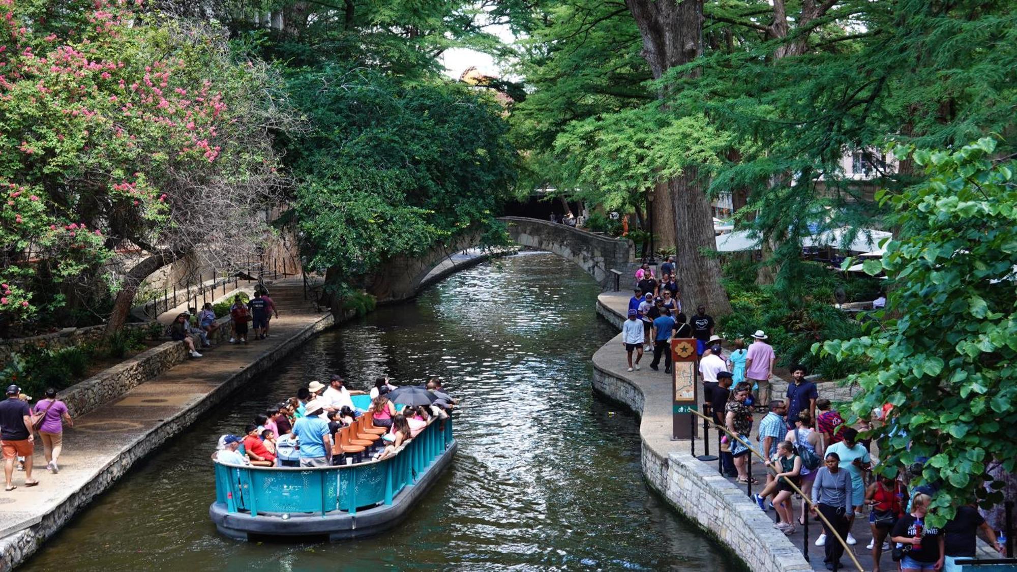 Holiday Inn Express Hotel & Suites San Antonio - Rivercenter Area By Ihg Eksteriør billede
