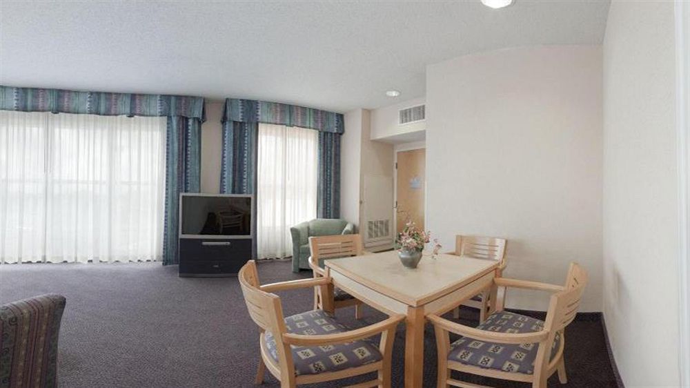 Holiday Inn Express Hotel & Suites San Antonio - Rivercenter Area By Ihg Eksteriør billede