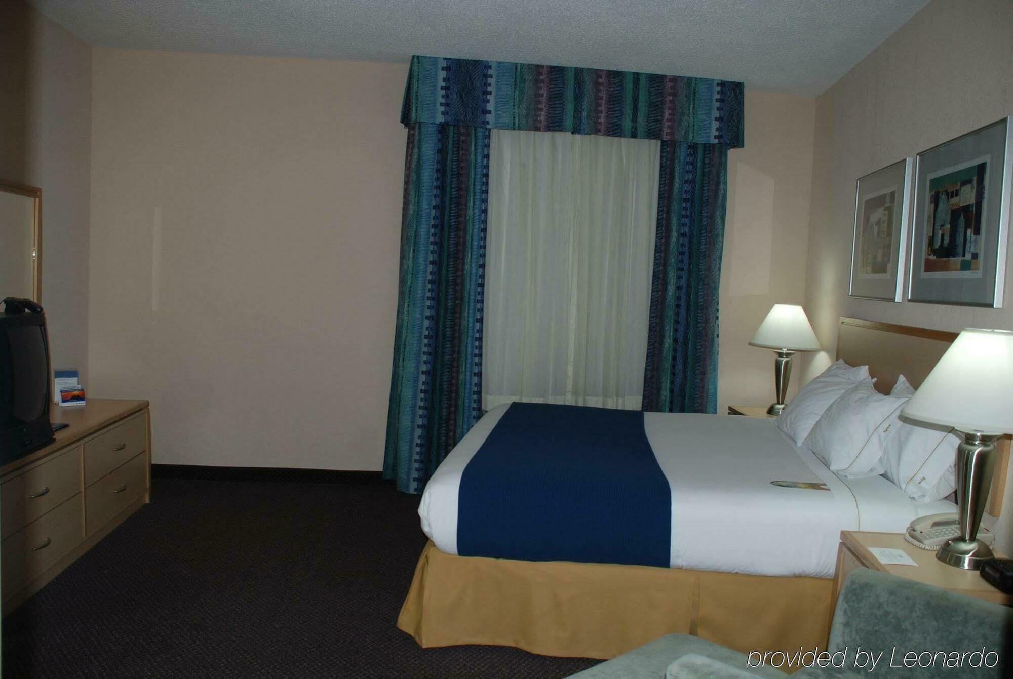Holiday Inn Express Hotel & Suites San Antonio - Rivercenter Area By Ihg Værelse billede